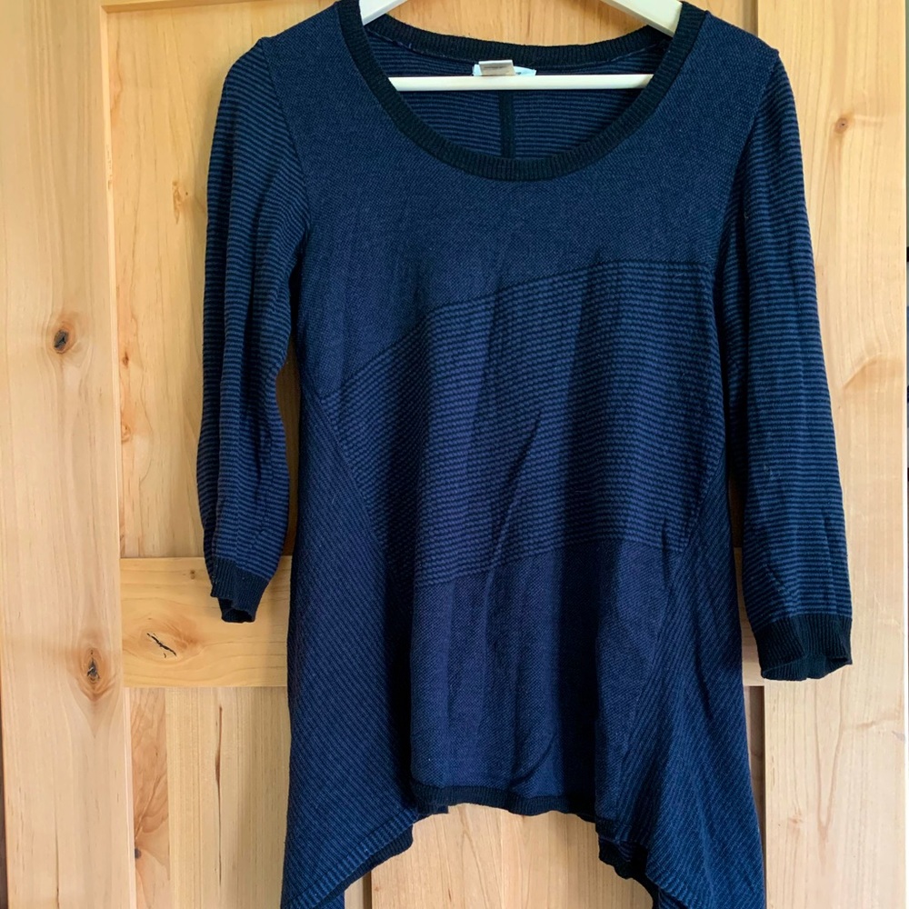 Max Studio Blue striped sweater